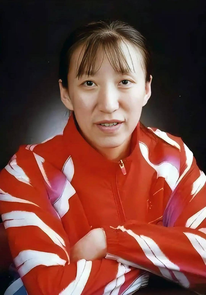 开云体育-女排元老赖亚文：33岁结婚，婚后与丈夫分居，回家后儿子不认识她|中国女排|国家队|排球|训练|母亲_新浪体育_新浪新闻